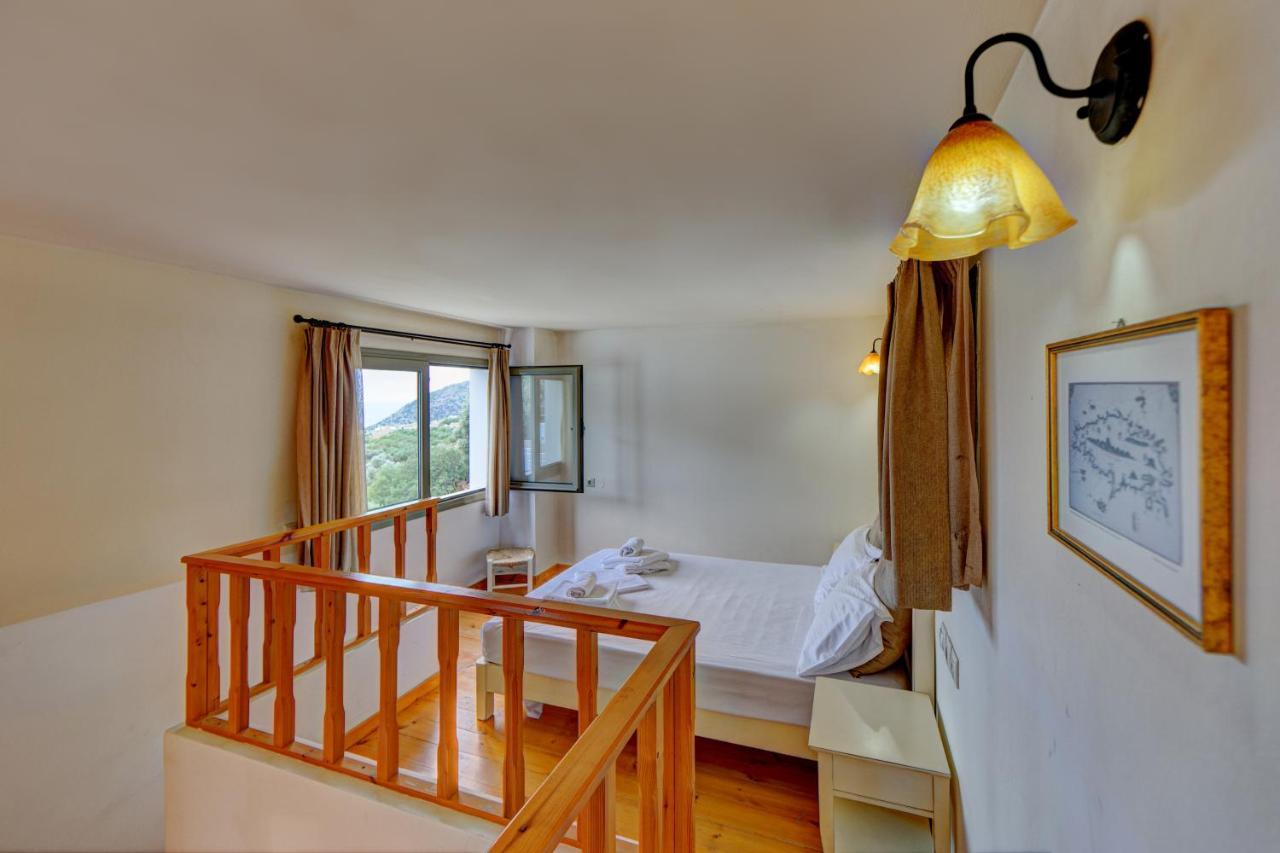 Mourtzanakis Residence - Traditional Eco Hotel In Akhládha Dış mekan fotoğraf